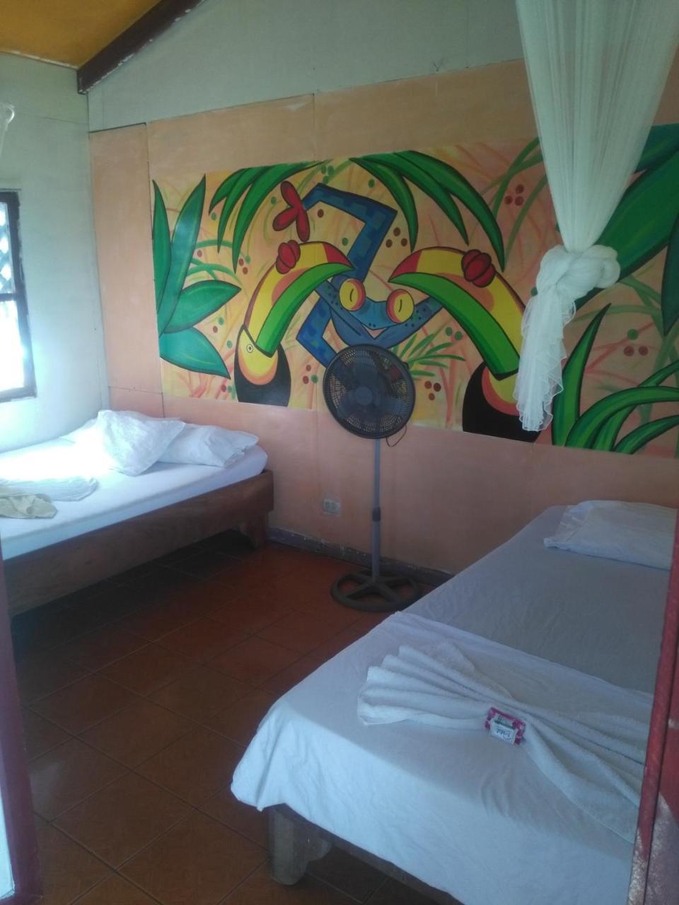 Cabinas Miss Miriam 1 Tortuguero Bagian luar foto